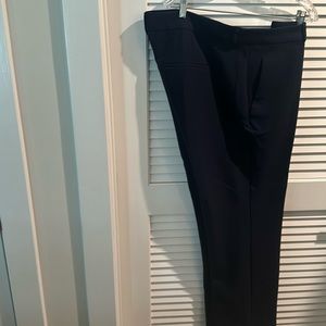 NWT Old Navy Navy Blue Harper Trousers with Four pockets and belt loops. Size 20